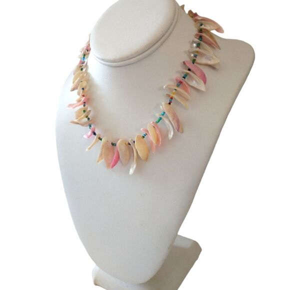 Vtg 80s Pastel Shell Necklace Chunky Mother Of Pearl Seashell Beach Coastal. - Picture 6 of 16